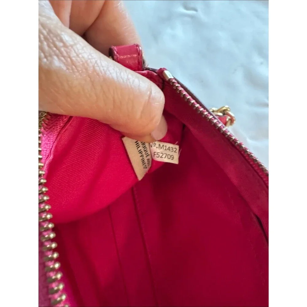 Coach Quinn Pebbled Leather Crossbody Style #F52709) hot pink/cranberry color - Picture 4 of 8